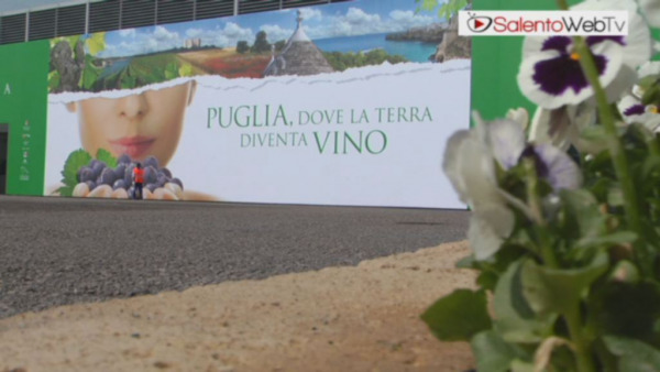 Vinitaly 2012. Vi racconteremo la “Puglia, dove la terra diventa vino”