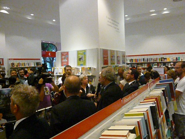 Feltrinelli Point porta il Teatro in Libreria Feltrinelli Point