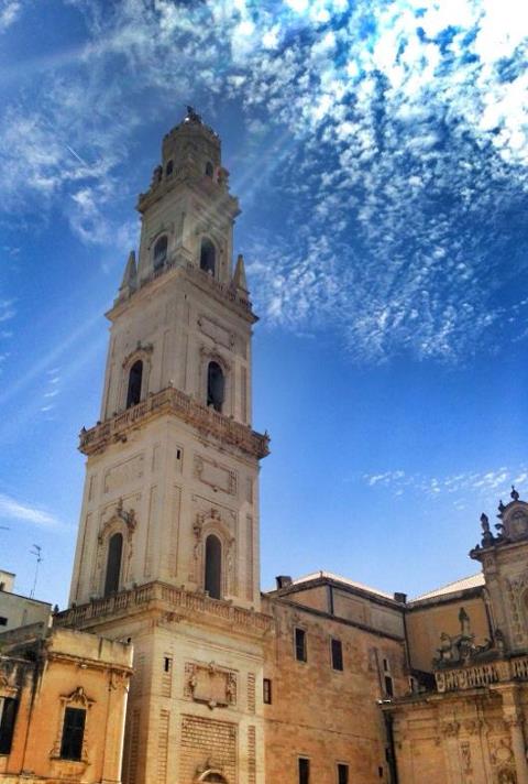 #invasionidigitali #tiportoincima - Nel Campanile del Duomo di Lecce, la vertigine di essere passeggeri