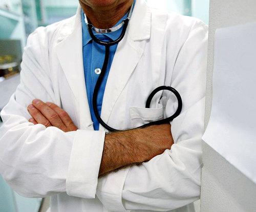 Sanità in Puglia: mentre Vendola parla di rivoluzione, i cittadini denunciano lo scempio nelle Asl sanità in Puglia