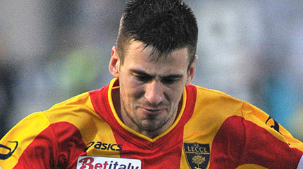 Immagine d'archivio De Canio prepara Lecce-Bologna. Tomovic è "guarito"