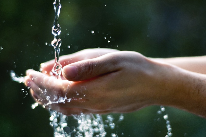 Furto d'acqua a Salve acqua