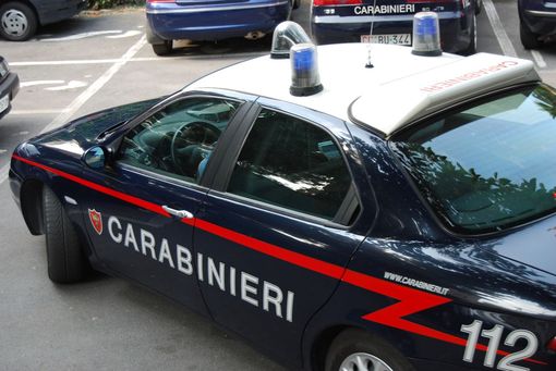 Arrestato dipedente Asl per furto di carburante carabinieri
