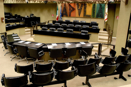 Regione Puglia: il Pd presenta proposta di legge su conflitto d'interessi Regione Puglia: il Pd presenta proposta di legge su conflitto d'interessi