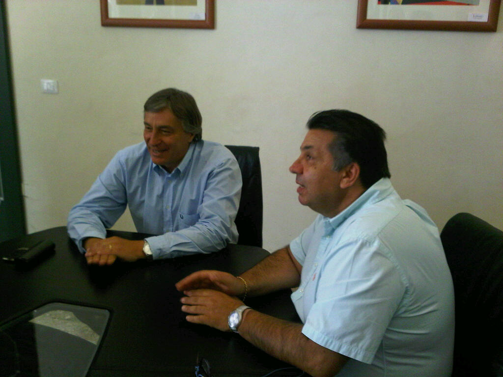 Gabellone incontra Tesoro per il futuro del Lecce: "Perché è di tutto il Salento" Gabellone incontra Tesoro per il futuro del Lecce: "Perché è di tutto il Salento
