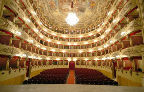Forlife Onlus: artisti in viaggio "solidale" per la Puglia Forlife Onlus: artisti in viaggio "solidale" per la Puglia