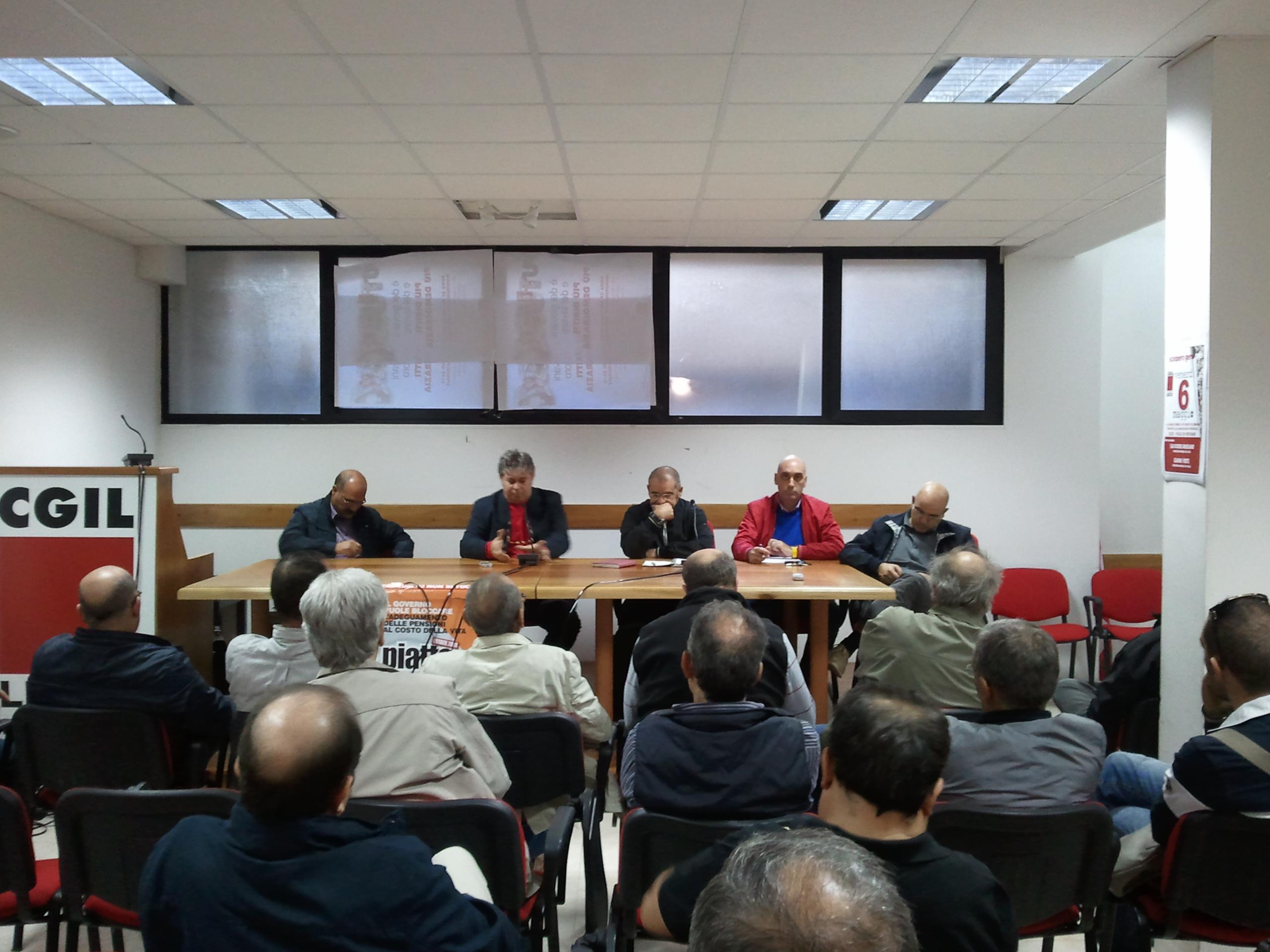Ex Manifattura Tabacchi-Bat di Lecce. In pericolo il futuro dei lavoratori ex Aams Ex Manifattura Tabacchi-Bat di Lecce. In pericolo il futuro dei lavoratori ex Aa