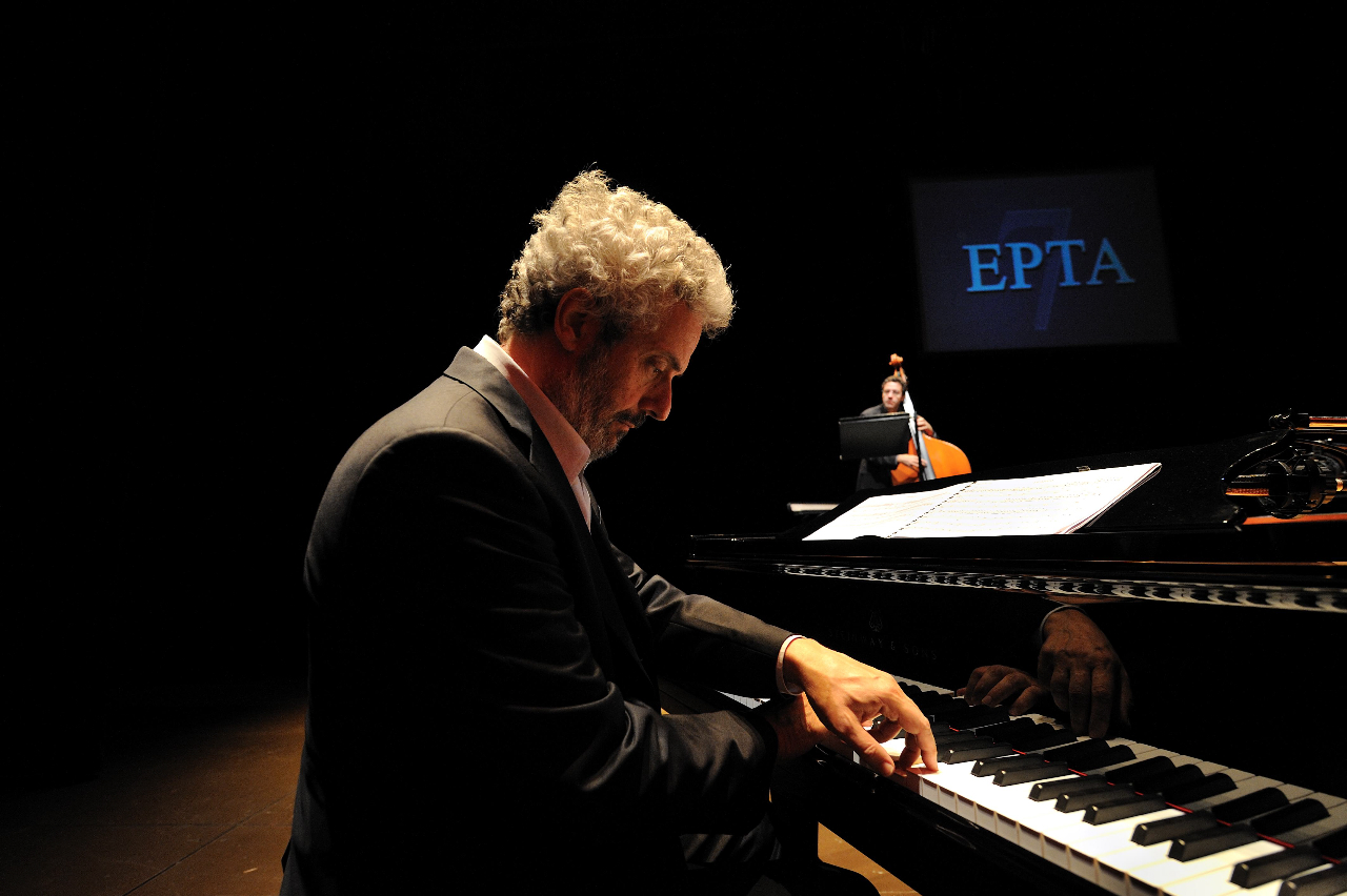 Al Forum Eventi di San Pancrazio arriva Padre Cicogna: racconto sinfonico musicato dal M° Piovani Nicola Piovani