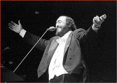 "Forever...Pavarotti". Ad Otranto Integra Onlus ricorda il grande tenore