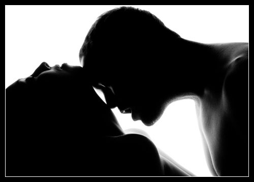 Sondaggio sul web: donne fantasiose al Nord, impetuose e passionali al Sud