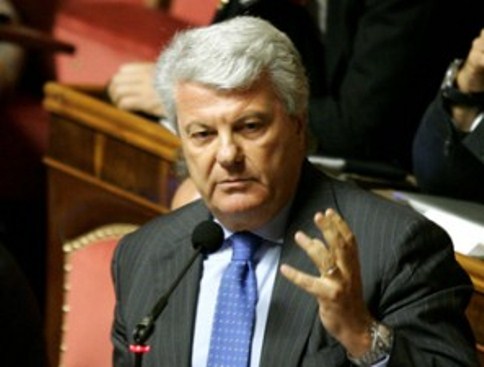 Sondaggio Emg: l’89,5% degli italiani Alberto Tedesco si dovrebbe dimettere dal Senato Alberto Tedesco