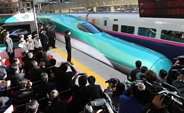 Giappone: ecco il nuovo treno-proiettile. Va a 300 km\h in 6 minuti