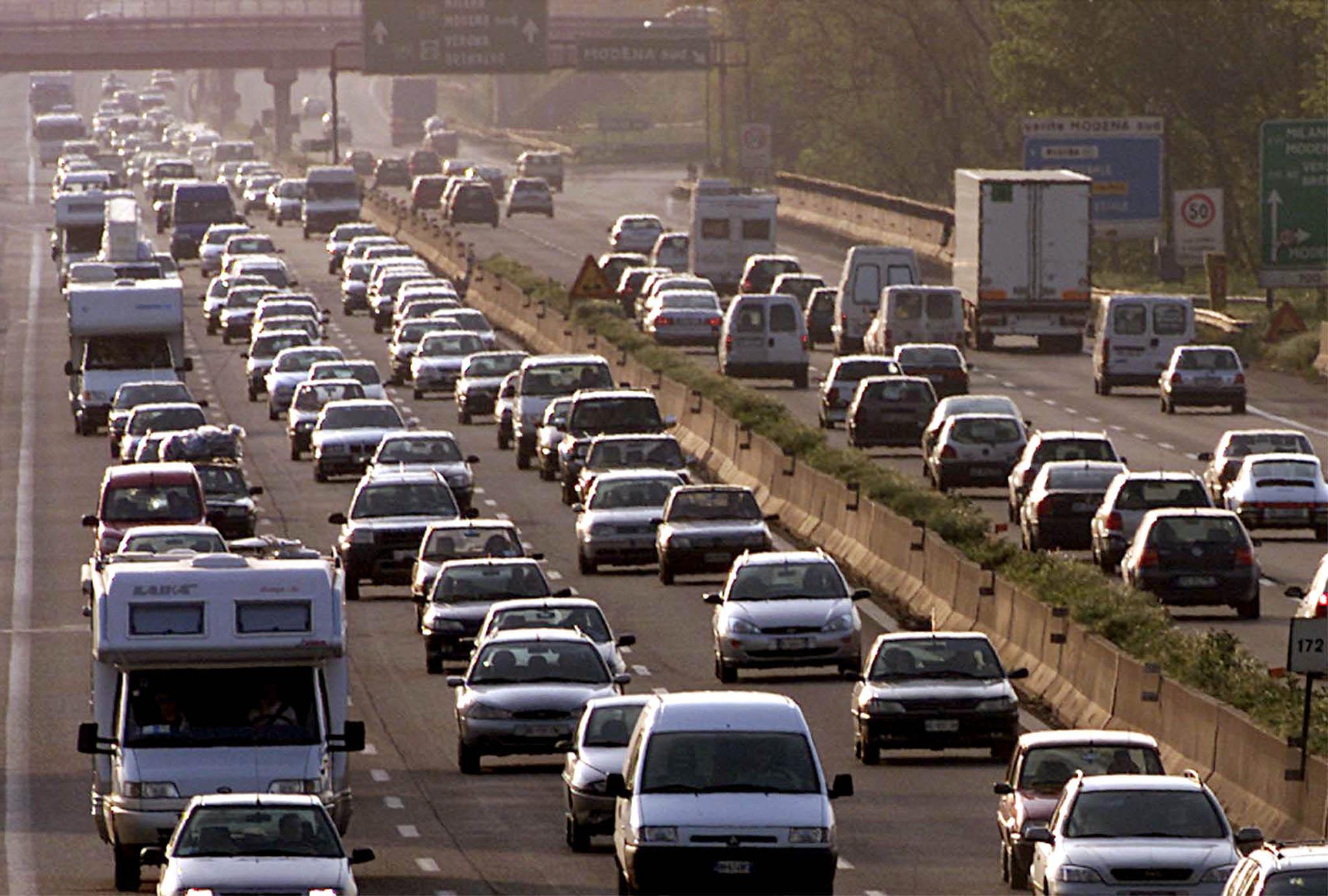 Weekend da "bollino nero" sulle strade:  in viaggio oltre dieci milioni di itali