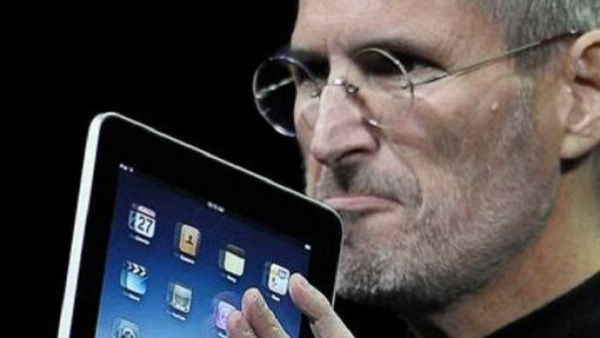 A sorpresa Steve Jobs a presentazione Ipad 2 