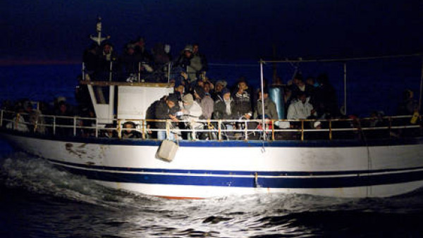 Al via i "trasferimenti": sono 1.700 i tunisini partiti da Lampedusa