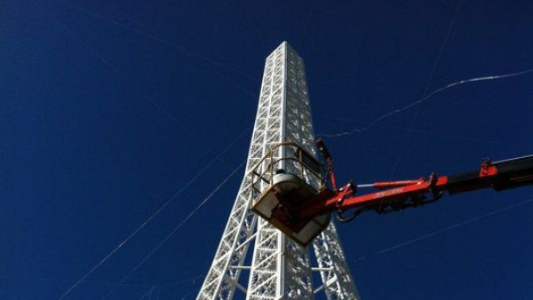 backstage torre eiffel scorrano santa domenica