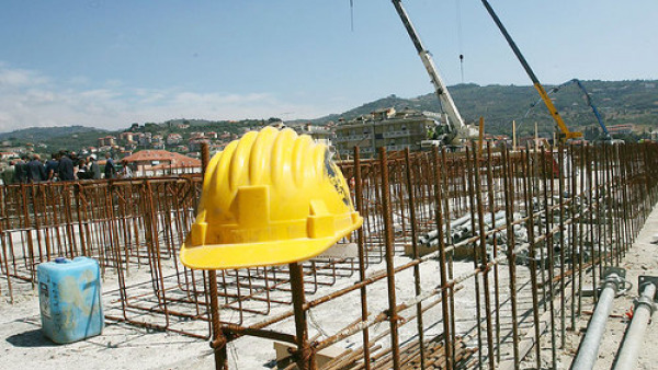 Immigrati ridotti in schiavitù