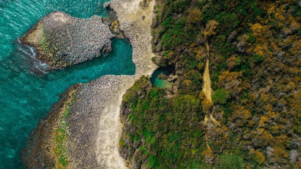 La piscina naturale nella Baia dei Turchi a Otranto