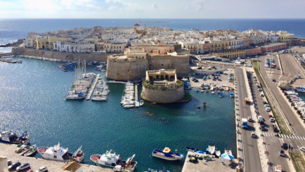 In cima al Palazzo di Vetro di Gallipoli