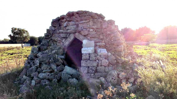 Le “Pagghiare” del Salento riprodotte dalle abili mani di Damiano Marullo