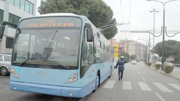 “Filobus a Lecce”: l’opposizione porta il caso in consiglio