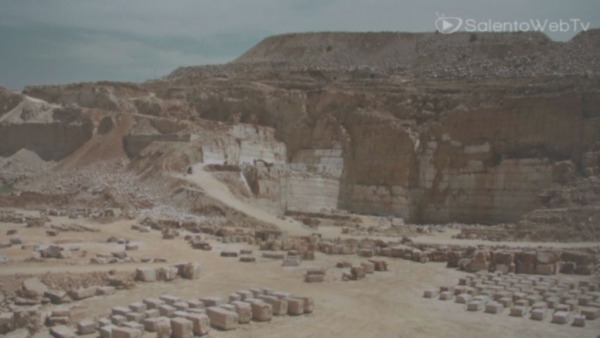 "Oltre la Pietra". Quando la pietra grezza in Puglia diventa arte e lavoro