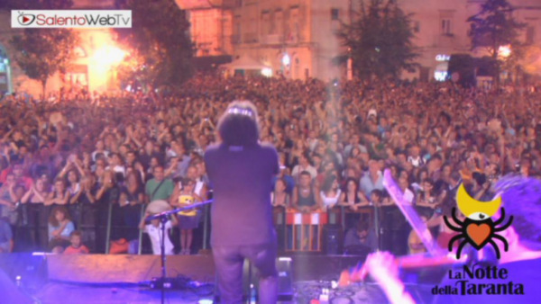 La Notte della Taranta 2012 travolge anche Cutrofiano