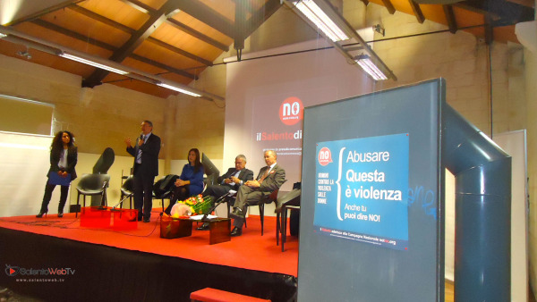 NoiNo.org alle Officine Cantelmo contro la Violenza di genere