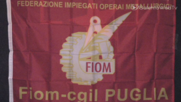 Gli operai Fiat di Pomigliano e Melfi a Lecce per raccontare il "ricatto subito"