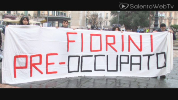 A Lecce lezione simbolica in piazza prima del si definitivo al ddl Gelmini