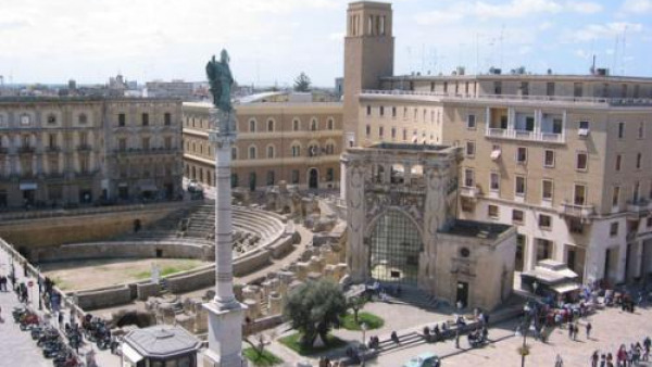 "I turismi che cambiano" il volto di Lecce, Salerno, Matera, Cosenza, Siracusa e