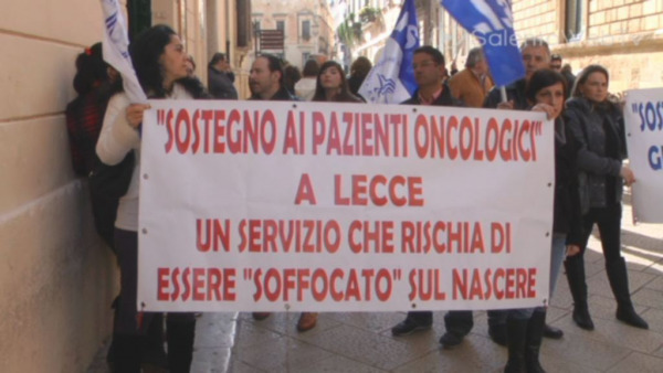 Assistenza malati oncologici: a Lecce non ci sarà più. Gli operatori protestano