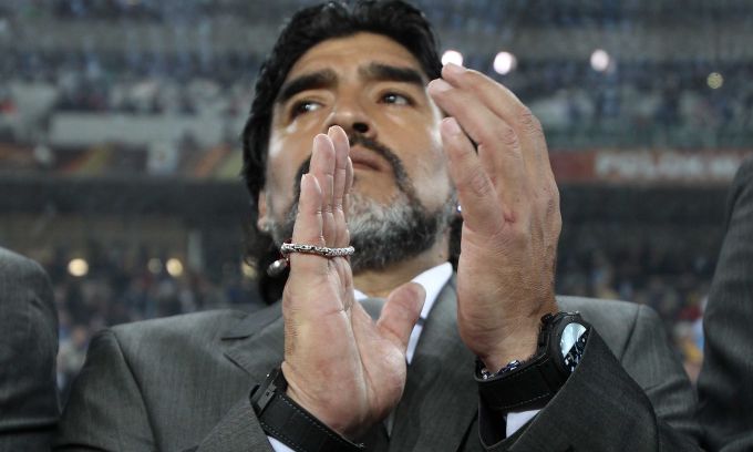 Diego Armando Maradona Mondiali 2010, è Maradona show, Francia e Sudafrica salutano