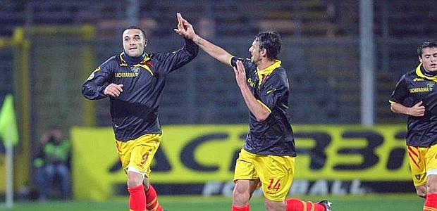 L'esultanza di Corvia e Fabiano Calciomercato-Lecce: si punta alla linea verde, attacco da rifare
