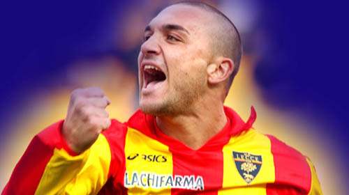 Il Lecce vola, batte il Gallipoli e va a più sette Daniele Corvia