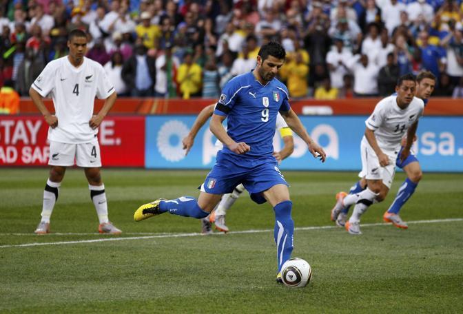 Vincenzo Iaquinta Italia, che delusione: è solo 1-1 con la Nuova Zelanda