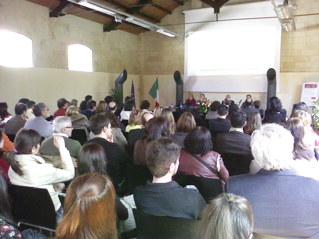 L'interno delle Officine Cantelmo (da unipd.it) Alle Officine un seminario sul dirittod'asilo e rifugiati