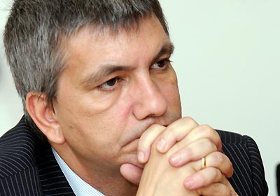 Giustizia: Alfano e Vendola presentano progetto web "Auror" Nichi Vendola presidente Regione Puglia