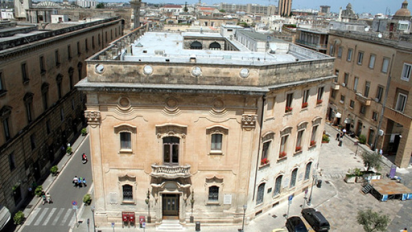 Nuovo look per due piazzette nella Città di Lecce
