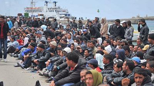Immigrati: c'è l'intesa in Puglia per l'allestimento di punti di prima assistenz