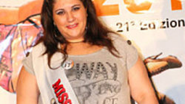 E' Ornella Chiapperini di 147 chili "Miss Cicciona d'Italia 2011"