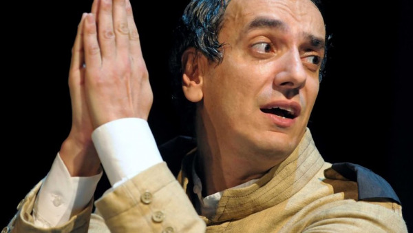 Arturo Cirillo, a Lecce con l'Otello