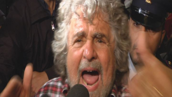 Beppe Grillo a Nardò per le amministrative 2011: l' intervista