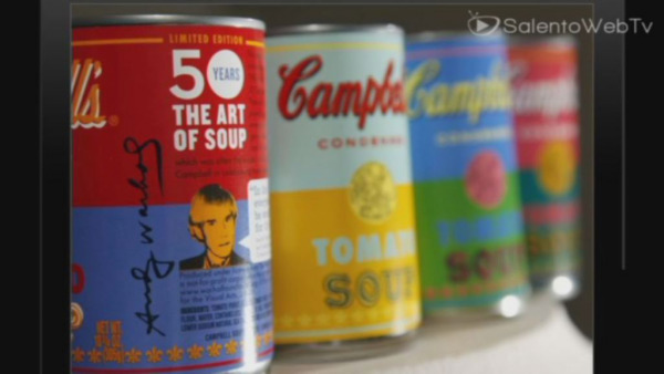 Le lattine Campbell, ancora esposte ad Otranto, celebrano Andy Warhol e diventan