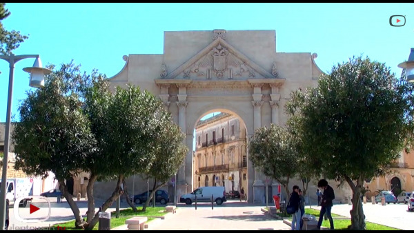 Porta Napoli a Lecce