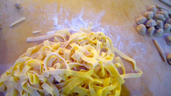 Prepariamo la pasta fatta in casa - Video Ricetta 