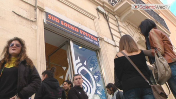 Sud Sound System: "Più che Tempory Shop, a Lecce il nostro laboratorio musicale"